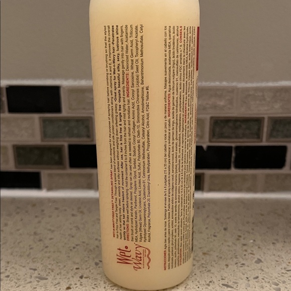 Detangling Spray - Picture 3 of 4